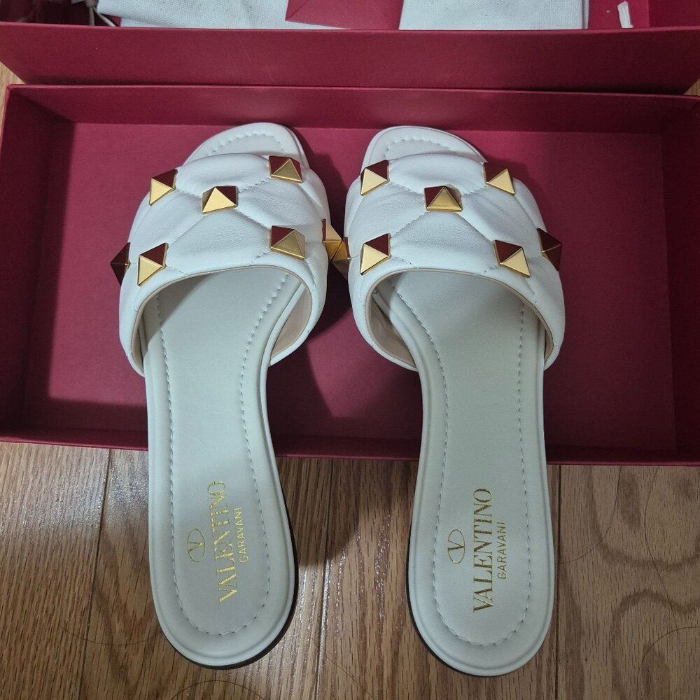 Valentino Garavani Roman Stud Slide Sandal Leather White/Gold 37